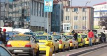 Stire din Social : Reguli noi pentru taximetriști. "Încă mai avem șoferi care merg cu mașina murdară"