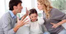 Stire din Social : "Sfătuiți-mă să-i conving pe părinții mei să nu divorțeze!"
