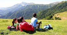 Stire din Social : Afaceri cu vouchere de vacanță.  Cum ne "taxează" agențiile de turism