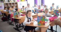 Stire din Cultură-Educație : Înscrierea la clasa zero, amânată câteva zile. Copiii care au împlinit șase ani merg obligatoriu la școală