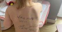 Stire din Actualitate : Gesturi disperate ale părinților din Ucraina! Imaginea care tulbură lumea
