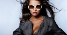 Stire din Fun : Frate, frate, da’ sexu’-i pe bani