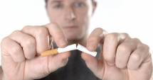 Stire din Sănătate : Zeci de români mor zilnic din cauza fumatului
