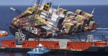 Stire din Economie : Fundul mărilor și oceanelor lumii este pavat cu containerele căzute peste bordul navelor