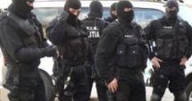 Stire din Actualitate : Mașină de lux furată din Olanda, găsită de polițiști în timpul unor percheziții, în Târgu-Neamț