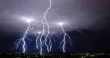 Stire din Social : SE STRICĂ VREMEA ÎN TOATĂ ȚARA! GRINDINĂ, FURTUNI ȘI DESCĂRCĂRI ELECTRICE