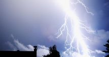Stire din Social : Alertă meteo. Vin furtuni și vânt puternic până la 105km/h