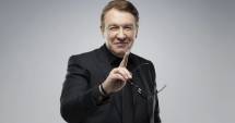 Stire din Cultură-Educație : Gabriel Cotabiță și-a sărbătorit logodna într-un mall din Capitală