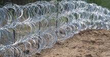 Stire din Actualitate : Ungaria a terminat gardul de sârmă ghimpată de la frontiera cu Croația