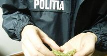 Stire din Eveniment : Gardian, furnizor de droguri și telefoane pentru deținuți