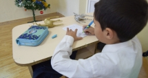 Stire din Cultură-Educație : Gata minivacanța! Elevii se întorc la școală și încep tezele