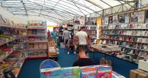 Stire din Cultură-Educație : Record de vizitatori la Târgul GAUDEAMUS