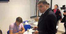 Stire din Politică-Administrație : George Simion a votat la Roma în turul I al alegerilor prezidențiale
