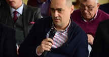 Stire din Politică-Administrație : Cum i-au râs liberalii în nas președintelui Muhscină. Urmează "execuții"?