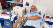 Stire din Eveniment : Gesturi de umanitate. Jandarmii şi pompierii donează sânge