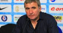 Stire din Sport : Un nou trofeu pentru "Rege". Hagi, premiat de Prințul Albert de Monaco