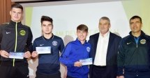 Stire din Sport : Gheorghe Hagi și-a premiat cei mai buni jucători din Academie