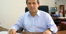 Stire din Politică-Administrație : "Dumnezeu știe când o mai fi gata sala de sport din Albești!"