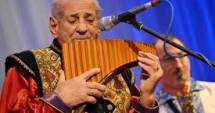 Stire din Cultură-Educație : Piața Mare, neîncăpătoare pentru publicul concertelor lui Gheorghe Zamfir, Ozana Barabancea și Delia