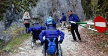 Stire din Social : Ghid de drumeție pentru persoanele cu dizabilități și familiile cu copii în cărucior