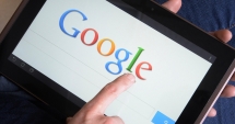Stire din Tehnologie : Google introduce "fact-checking" pentru a depista mai repede știrile false