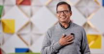 Stire din Tehnologie : Google a inventat un comunicator inspirat din Star Trek