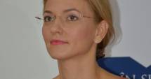 Stire din Politică-Administrație : Alina Gorghiu, dezamăgită  că sunt prea puține femei  care vor să candideze