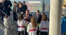 Stire din Cultură-Educație : Ministrul Cseke Attila, împreună cu președintele CJC, au inaugurat o creșă la Murfatlar. Următoarea oprire, șantierul Sălii Polivalente din Constanța