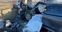 Stire din Eveniment : Impact devastator! Un om de afaceri și o femeie însărcinată și-au pierdut viața