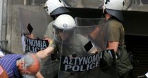 Stire din Actualitate : Grecii au protestat împotriva măsurilor guvernamentale pentru a combate răspândirea variantei Delta a coronavirusului