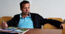 Stire din Actualitate : Hackerul român Guccifer, acord cu FBI