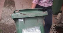Stire din Eveniment : O femeie a murit după ce a căzut cu pubela în autospeciala de gunoi! Incident ȘOCANT la Constanța
