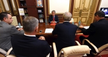 Stire din Politică-Administrație : Guvernul pune în dezbatere un proiect privind votul în străinătate