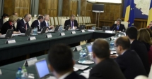 Stire din Politică-Administrație : Guvernul poate emite ordonanțe în vacanța parlamentară