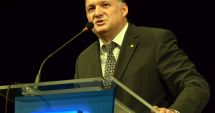 Stire din Politică-Administrație : "Guvernul PSD-ALDE lovește puternic în pensiile românilor. Revoluția fiscală, eșec total!"