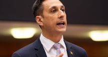 Stire din Actualitate : Guvernul, dat în judecată de liderul partidului DREPT. „Bătaia de joc trebuie să înceteze”