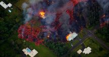 Stire din Actualitate : VIDEO / Un bărbat din Hawaii a filmat cum vulcanul Kilauea erupe în spatele locuinței sale