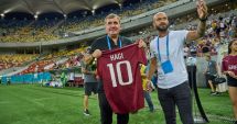 Stire din Sport : Gheorghe Hagi, aplaudat la scenă deschisă de galeria Rapidului