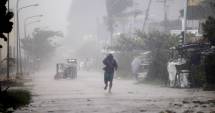 Stire din Actualitate : Arhipelagul Filipine lovit de taifun. Rafale de peste 300 km/h