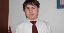 Stire din Cultură-Educație : Colegiul "Mircea" se mândrește cu el. Cine este elevul medaliat cu argint