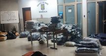 Stire din Eveniment : Sute de articole vestimentare suspecte au fost oprite de autorități, la Mangalia