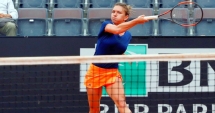 Stire din Sport : Accidentată la gleznă, Simona Halep pierde finala de la Roma