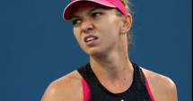 Stire din Sport : Simona Halep a abandonat în finala turneului WTA de la Toronto