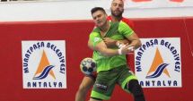 Stire din Sport : HANDBAL / S-a încheiat meciul Dinamo - Dobrogea Sud. Iată rezultatul final