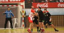 Stire din Sport : HCM, înfrântă pe teren propriu de Dinamo