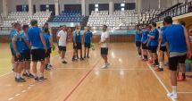Stire din Sport : Handbaliştii de la HC Dobrogea Sud, „navetă” între Sala Sporturilor şi sala de forţă