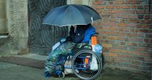 Stire din Eveniment : Reținută de DIICOT, după ce a forțat o persoană cu handicap să cerșească timp de un an
