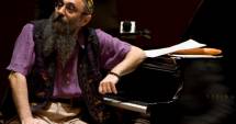 Stire din Cultură-Educație : Harry Tavitian cântă "Jazz la înălțime"