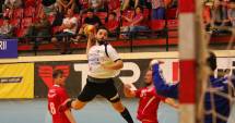 Stire din Sport : Galerie foto. Handbal Club Farul, prima victorie pe teren propriu, în meciul cu Cimentul Bicaz