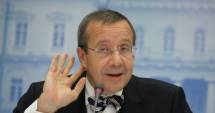 Stire din Actualitate : VIDEO. Președintele Estoniei a întrerupt un interviu în direct după ce prezentatorul i-a greșit numele